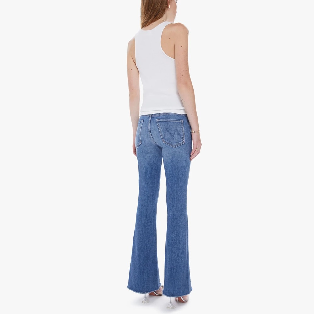 MOTHER THE WEEKENDER FRAY JEANS IN A GROOVY KIND OF LOVE